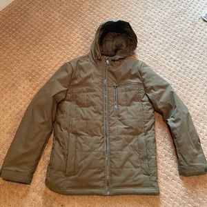 Men’s Orvis Jacket Size Medium. Excellent condition! Smoke & Pet Free Home!
